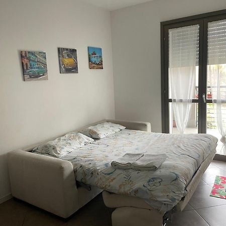 Apartamento Dolcecasaleogiu Con Parcheggio Coperto Gratuito Vitinia Exterior foto