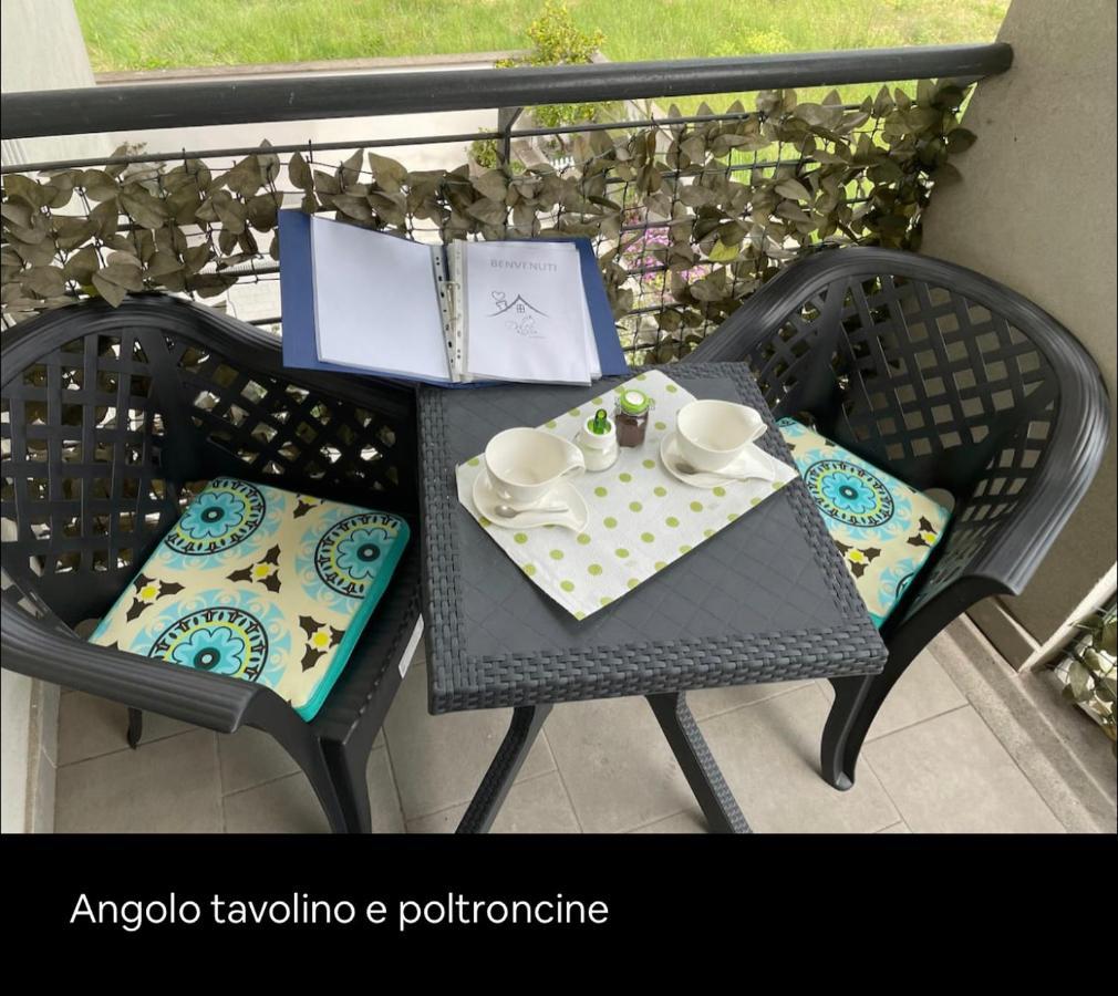 Apartamento Dolcecasaleogiu Con Parcheggio Coperto Gratuito Vitinia Exterior foto