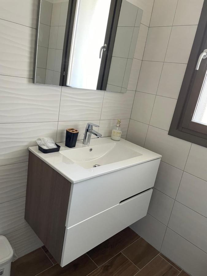 Apartamento Dolcecasaleogiu Con Parcheggio Coperto Gratuito Vitinia Exterior foto